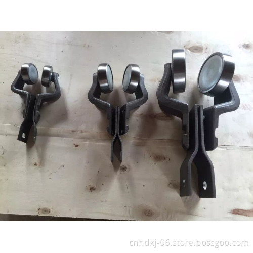 Electric power overhead rail trolley for LPG cylinder powder coating